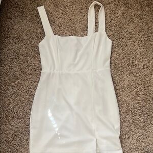 White Sleeveless Dress